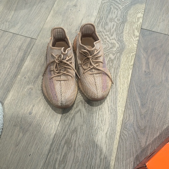 Yeezy boost - Picture 2 of 6